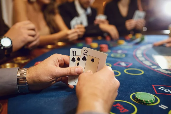 Baccarat vs. Other Casino Games: Which is the Best Option?